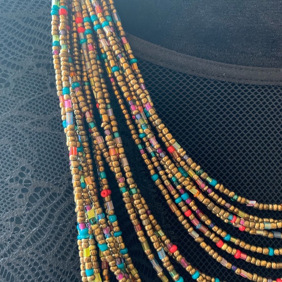 3/$25 Necklace Gold toned multi strand seed beads - Picture 3 of 5